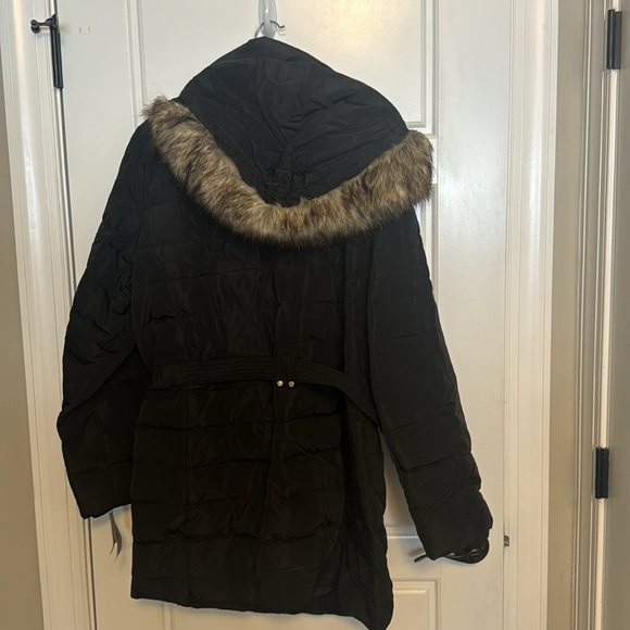 Michael Michael Kors faux fur hooded black winter jacket. - Picture 7 of 10